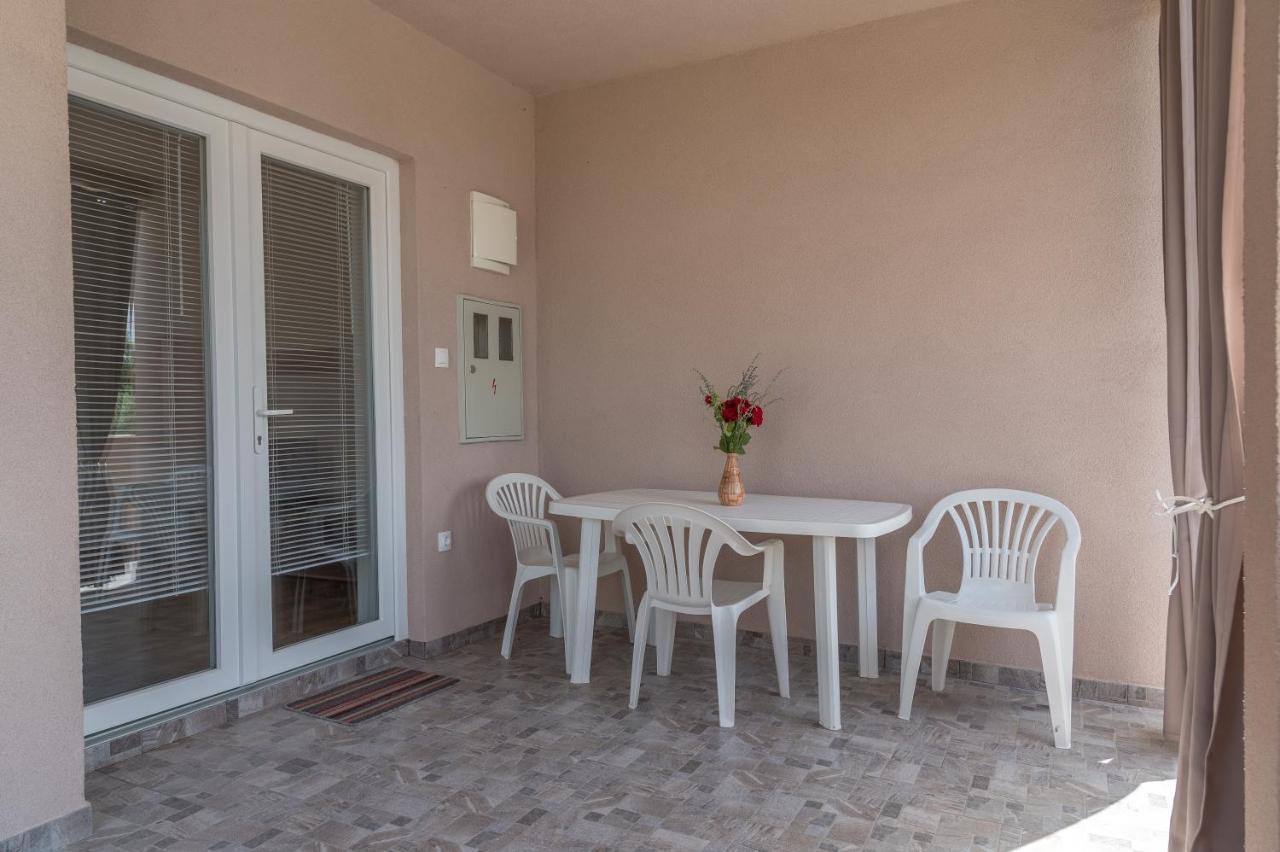 Apartmani Krzak Nin Bagian luar foto