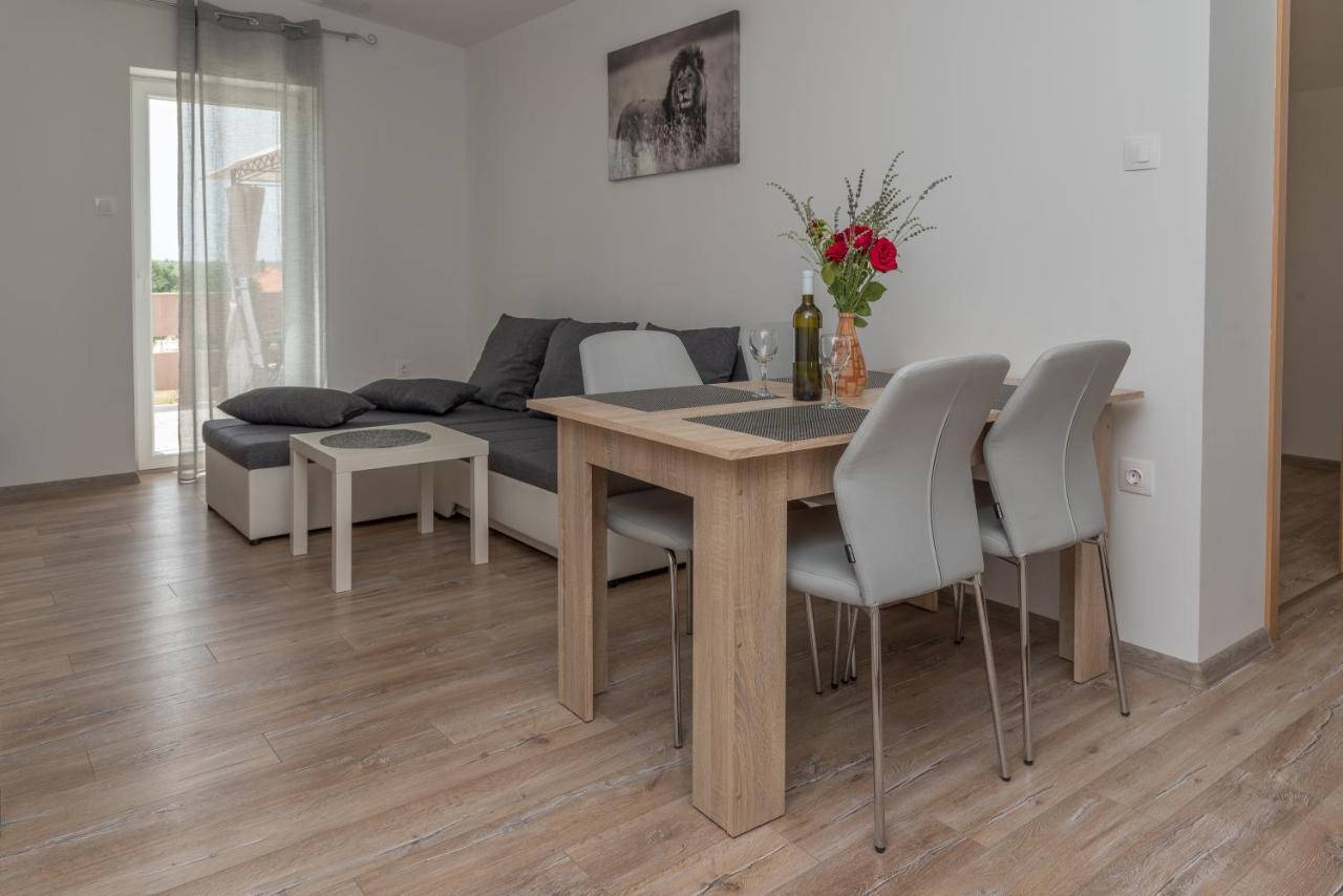 Apartmani Krzak Nin Bagian luar foto