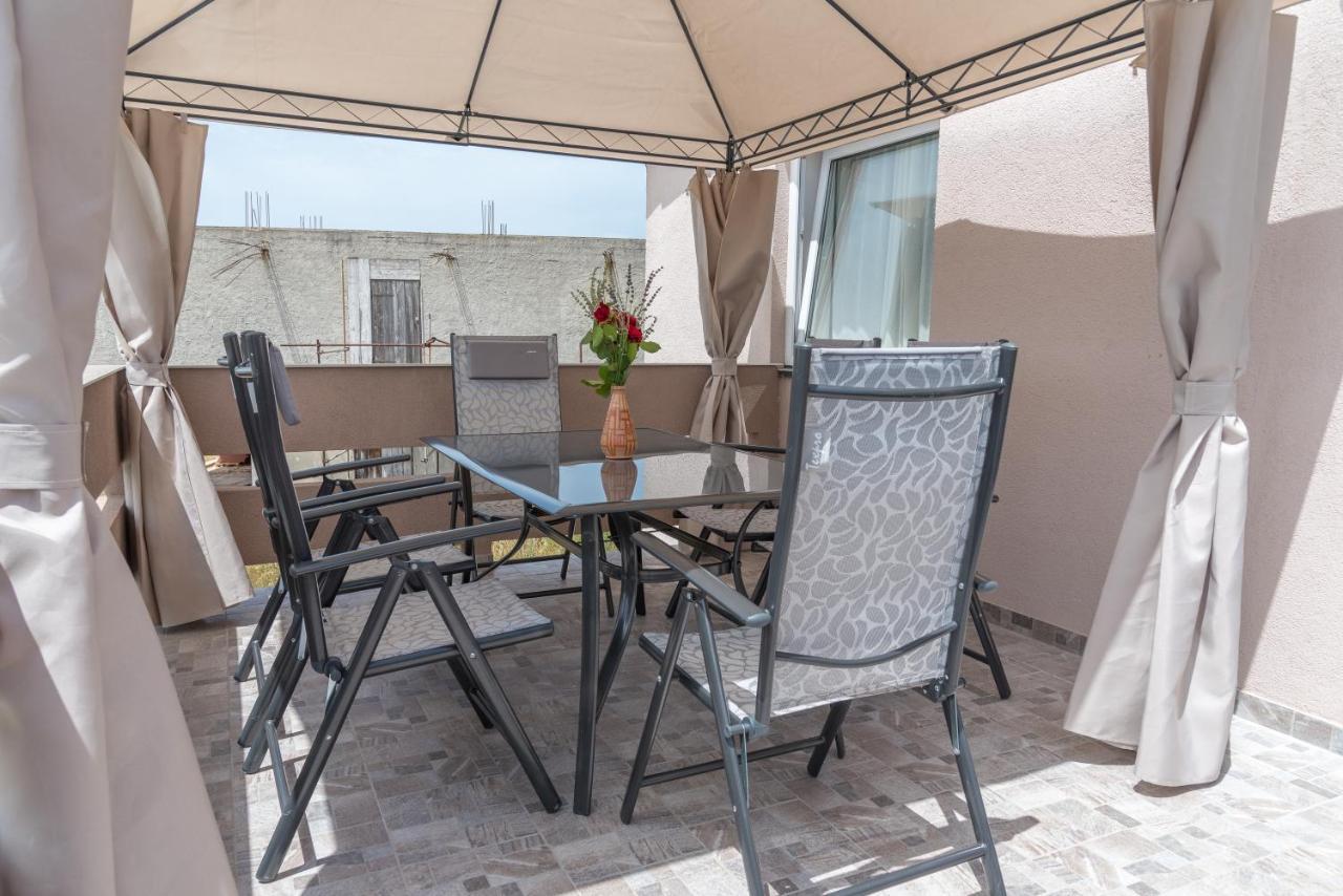 Apartmani Krzak Nin Bagian luar foto