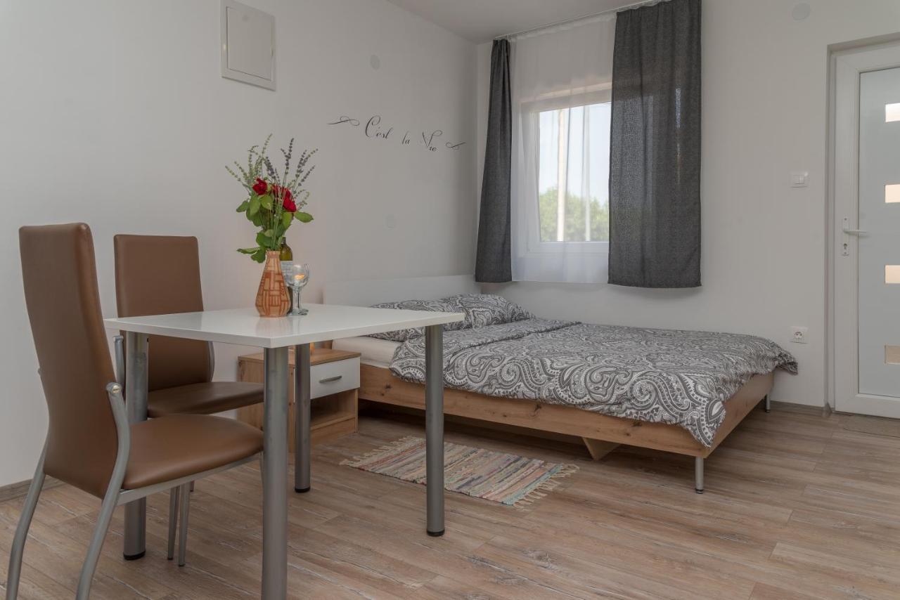Apartmani Krzak Nin Bagian luar foto